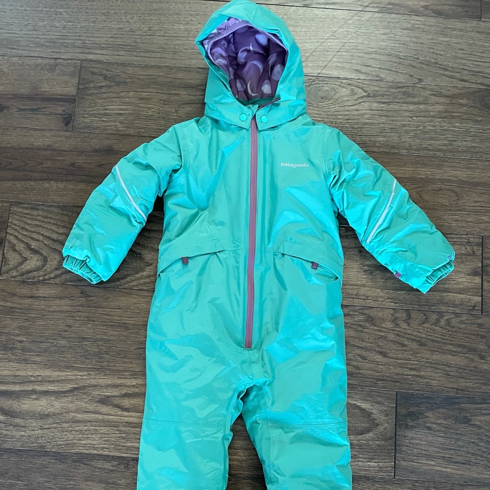 Patagonia snow pile suit
